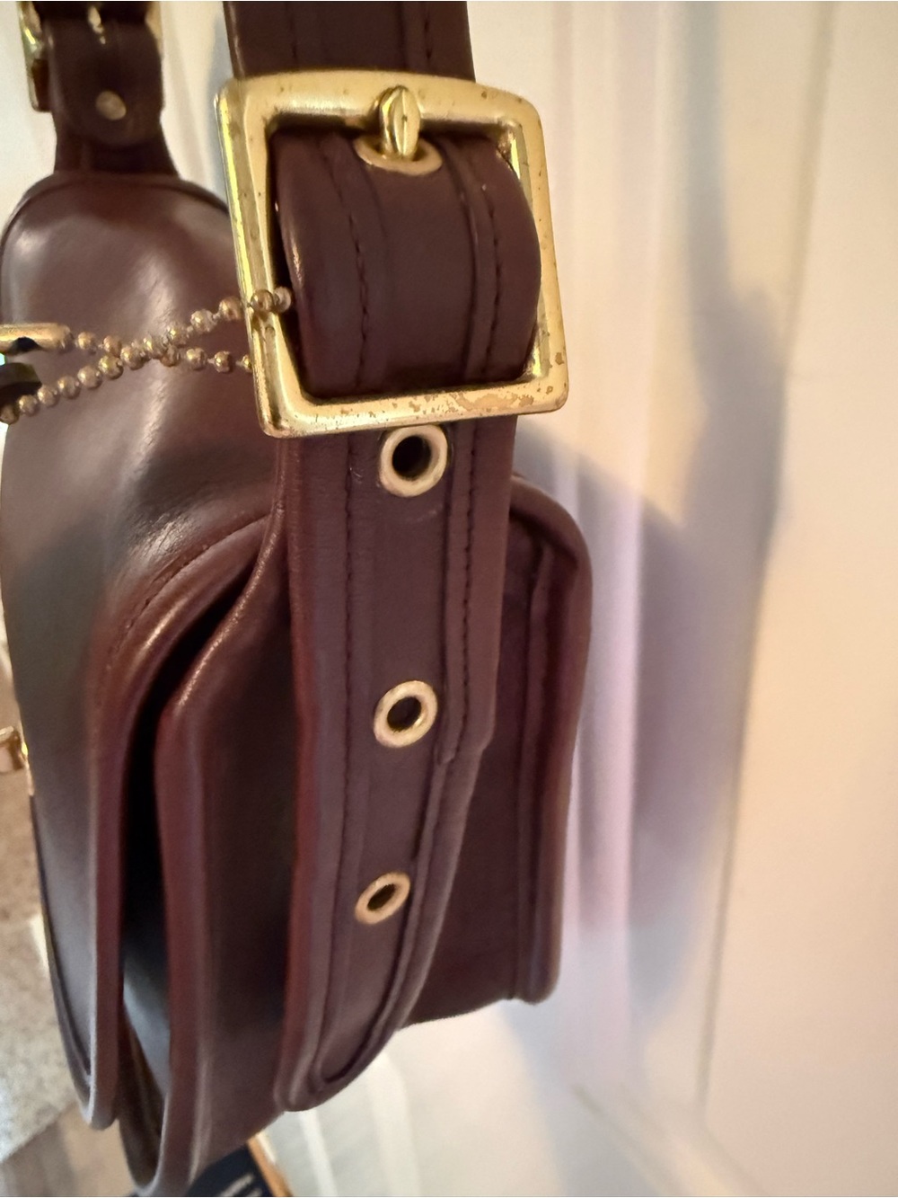 Vintage Coach Mahogany Brown 9965
Legacy Small Flap Crossbody Bag Brass hardware - Picture 15 of 16